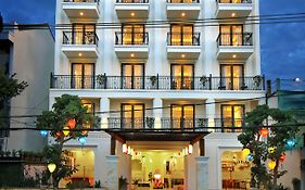 Uptown Hoi An Hotel & Spa